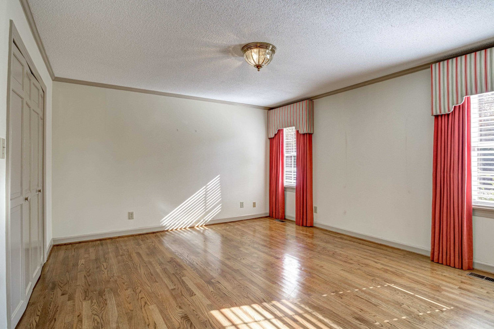 109 Queensferry Dr Cary, NC 27511