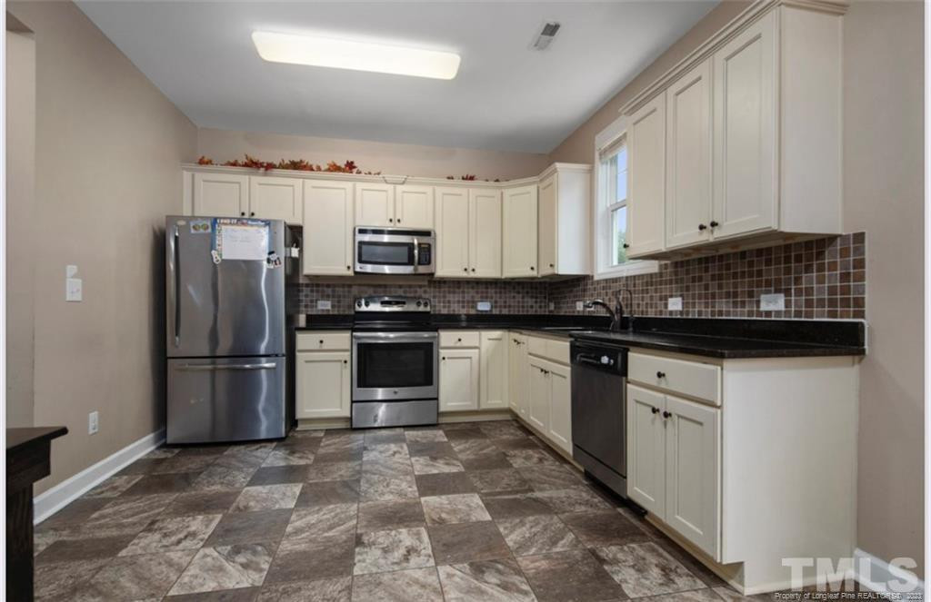 4636 Woodline Dr Fayetteville, NC 28314