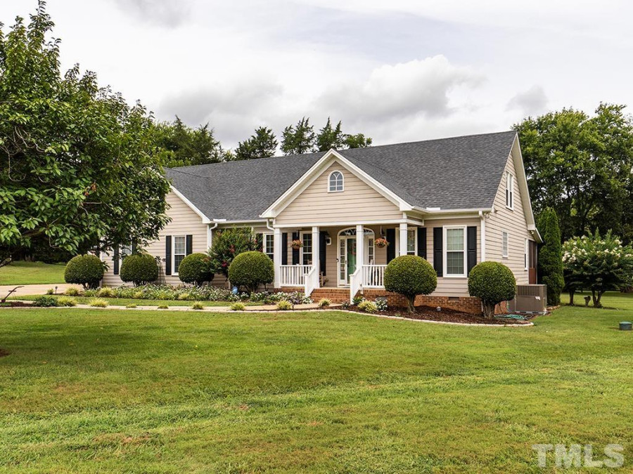 2137 Black Walnut Farm Rd, Hillsborough, NC 27278 Raleigh Realty