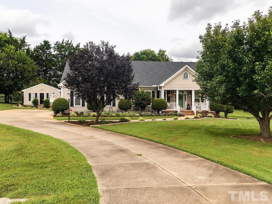 2137 Black Walnut Farm Rd, Hillsborough, NC 27278 Raleigh Realty