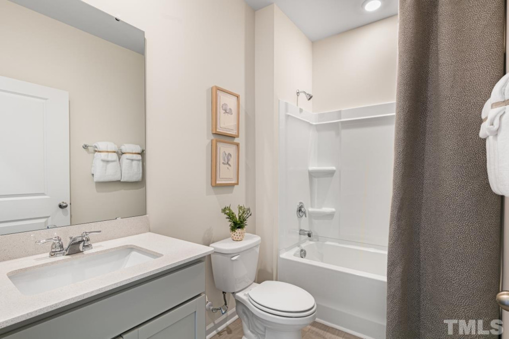 125 Baker Farm Dr Youngsville, NC 27596