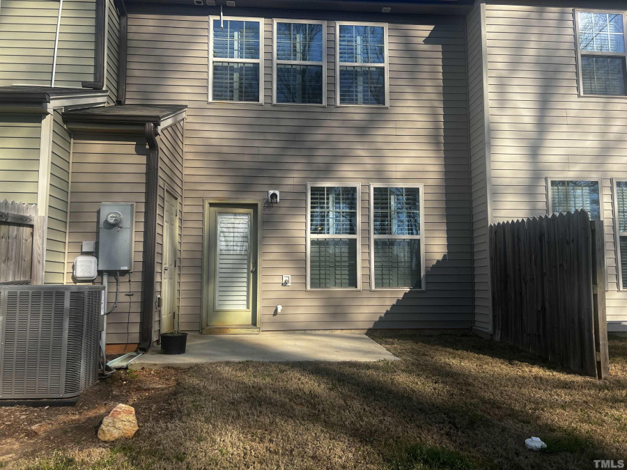 100 River Dell Townes Ave Clayton, NC 27527