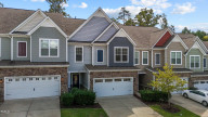 526 Suttons Walk Dr Cary, NC 27513