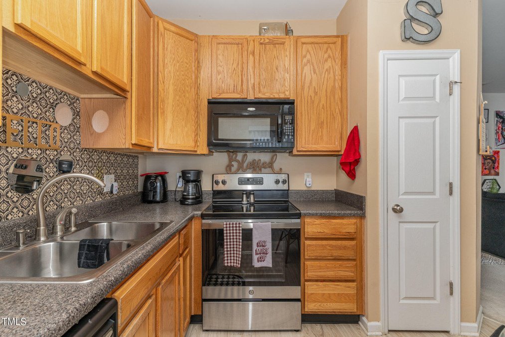 320 Gilman Ln, Raleigh, NC 27610 Raleigh Realty