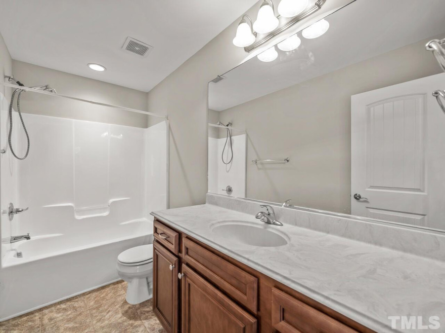 110 Willa Chase Ct Benson, NC 27504