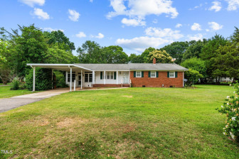 135 Rainbow Dr Dunn, NC 28334