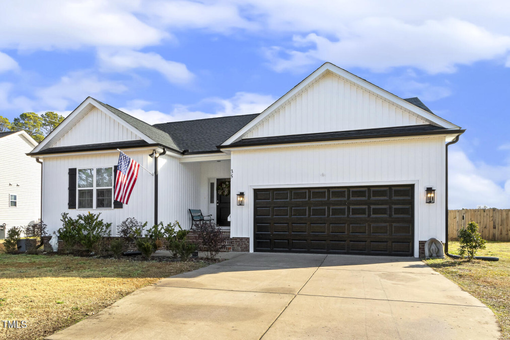 35 Southern Pl Lillington, NC 27546