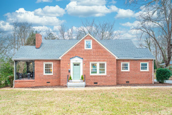124 Union St Hillsborough, NC 27278