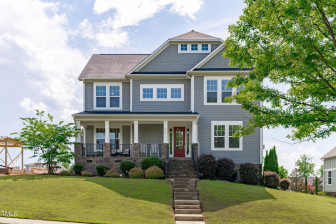 905 Green Oaks Pw Holly Springs, NC 27540
