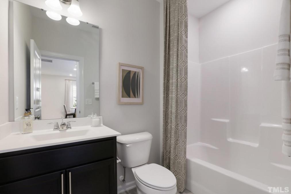 4017 Whitney Peak Dr Raleigh, NC 27616