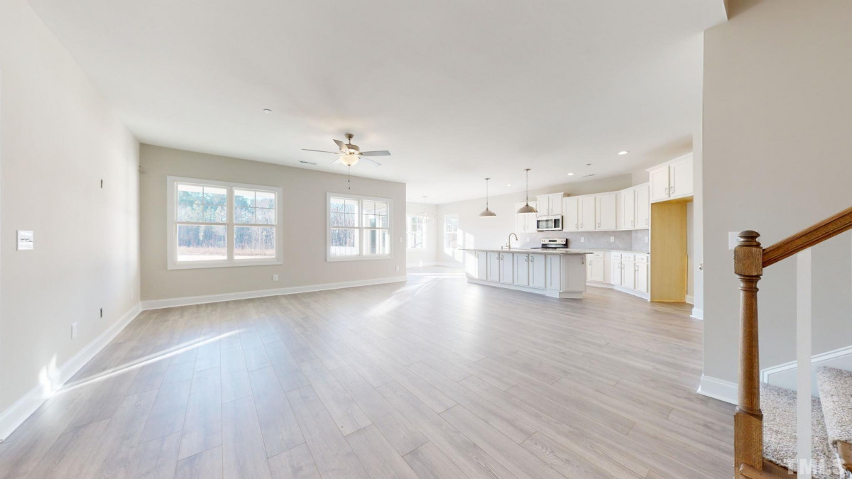 301 Oakhaven Dr, Holly Springs, NC 27540 Raleigh Realty