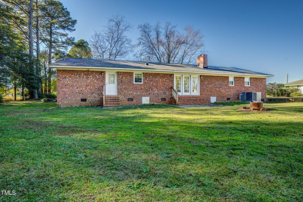 4379 Princeton Kenly Rd Kenly, NC 27542