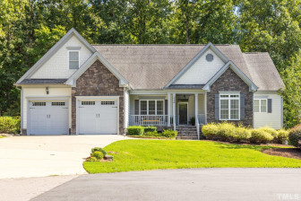716 Charleston Dr Clayton, NC 27527