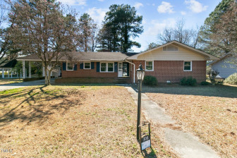 308 Pelham St Selma, NC 27576