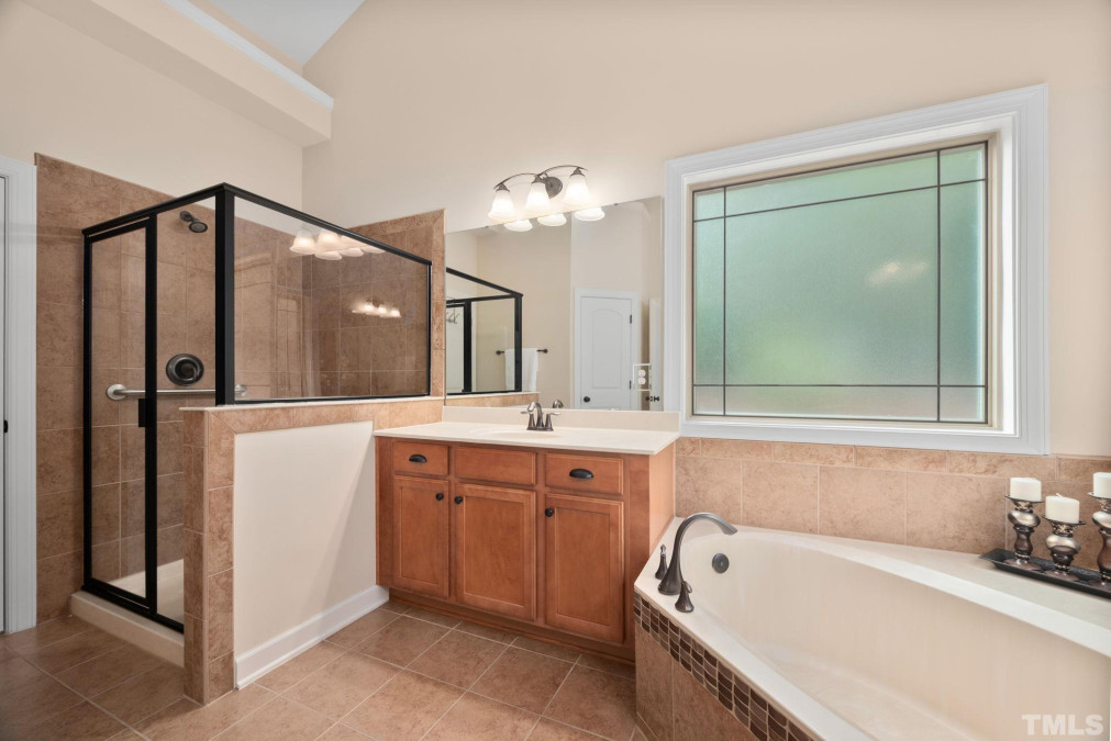 407 Cole Crest Ct Cary, NC 27513