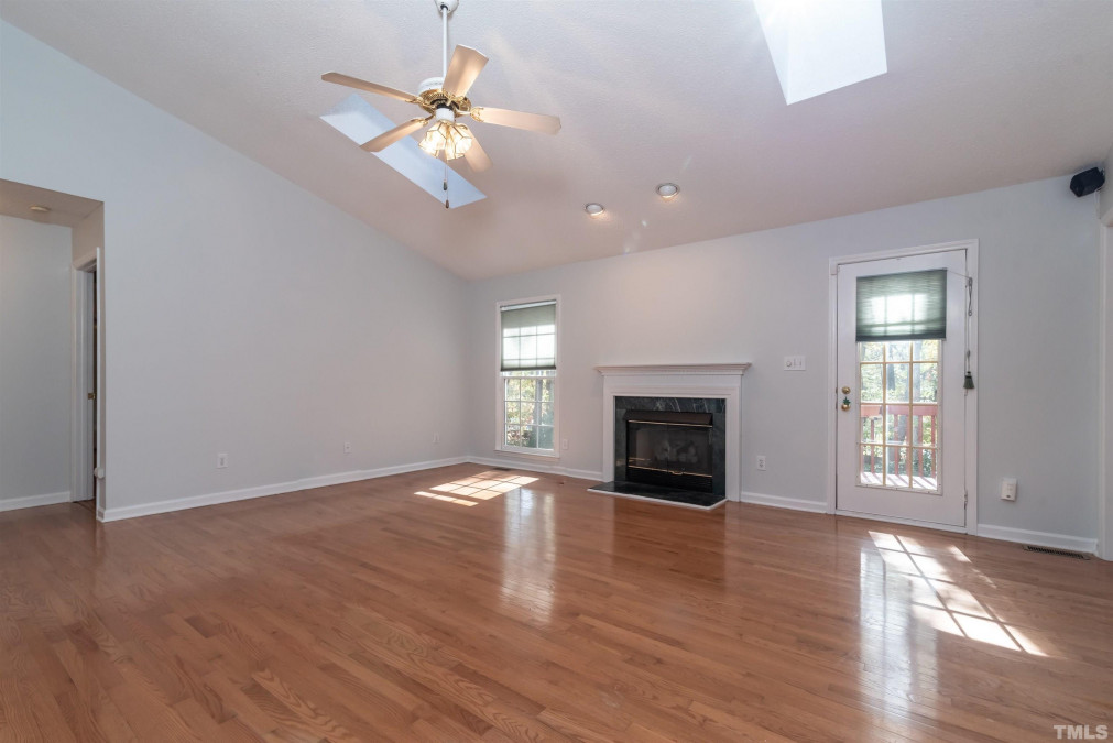 1207 Waterford Green Dr, Apex, NC 27502 Raleigh Realty