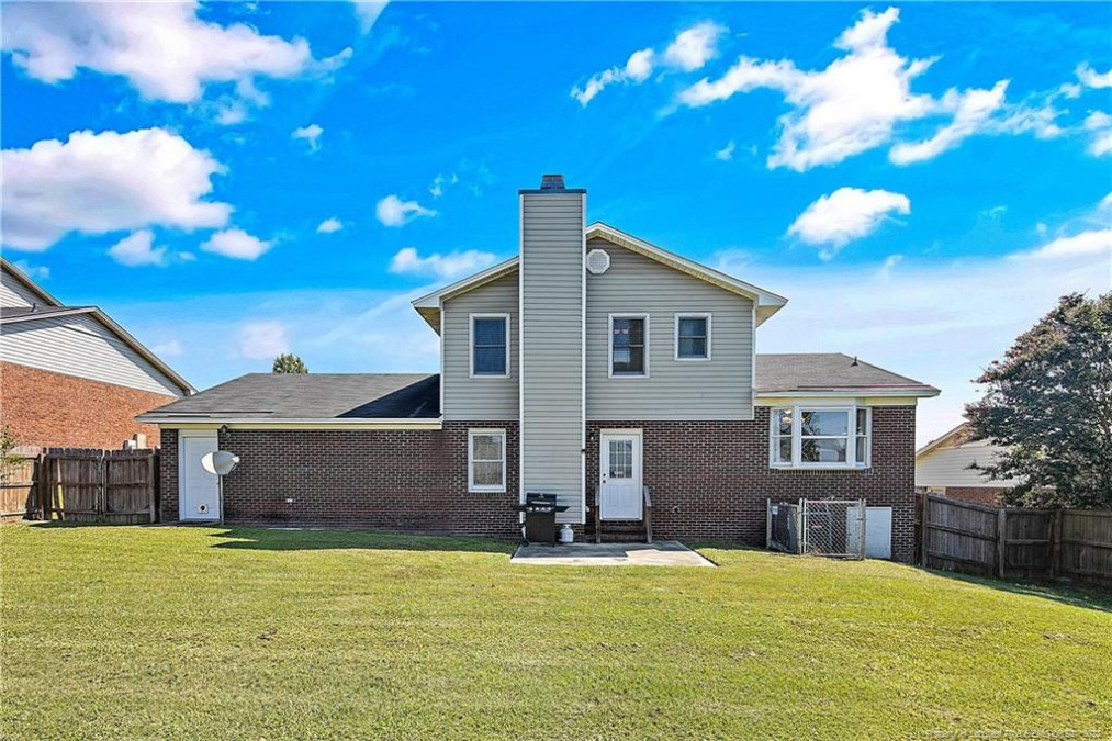 906 Issac Dock Dr Fayetteville, NC 28314