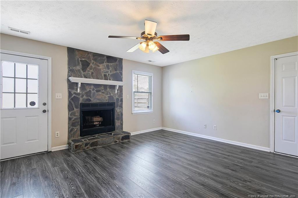 906 Issac Dock Dr Fayetteville, NC 28314