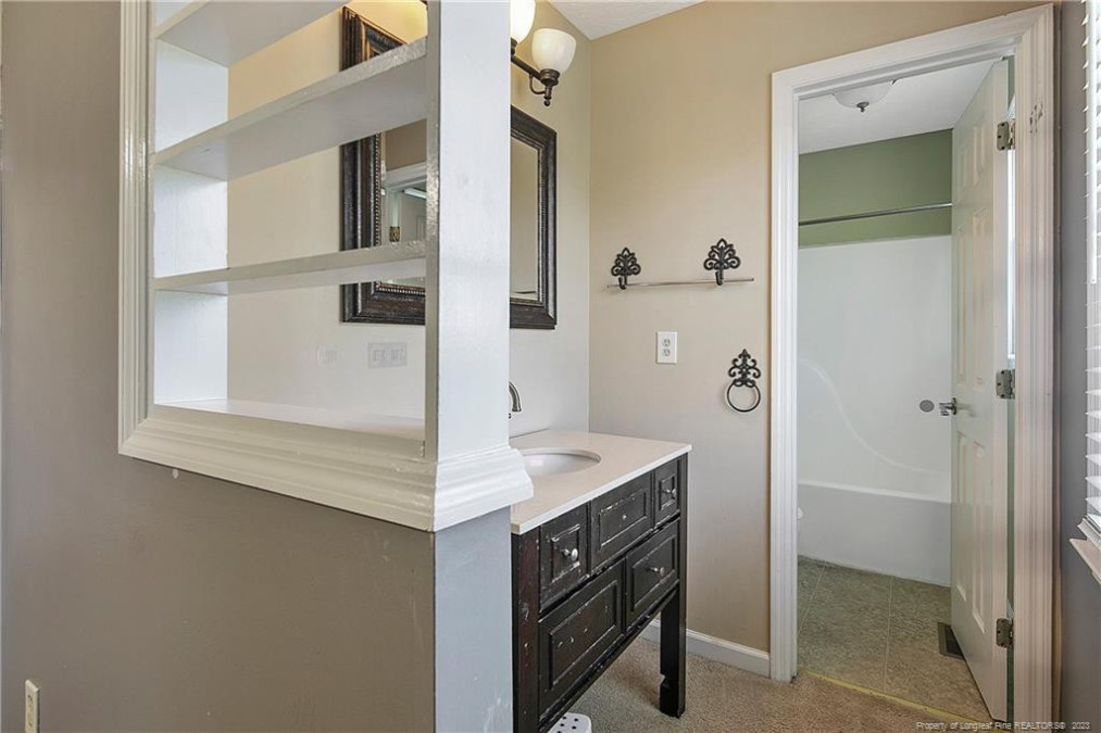 906 Issac Dock Dr Fayetteville, NC 28314