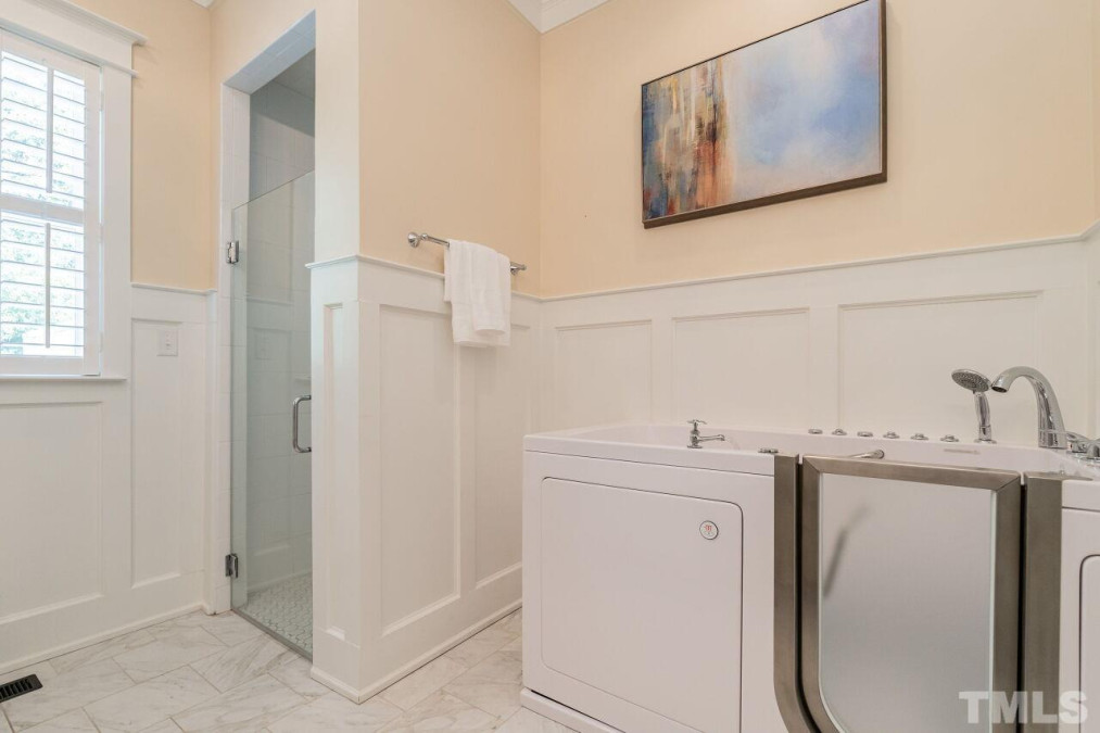 7 Oglethorpe Ave Clayton, NC 27527