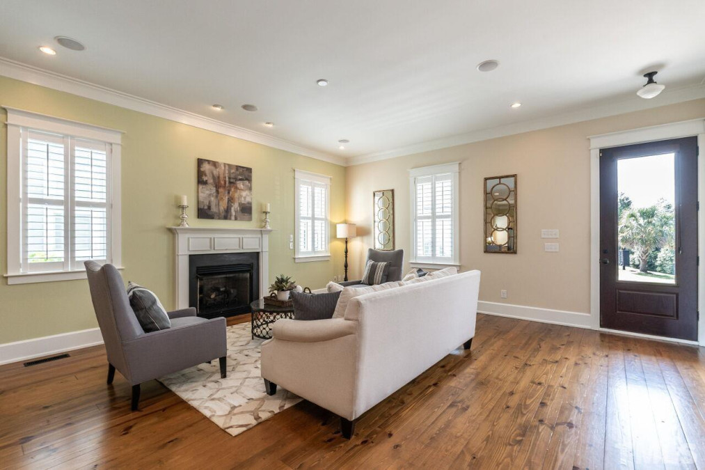 7 Oglethorpe Ave Clayton, NC 27527