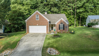 112 Falmouth Ct Clayton, NC 27527