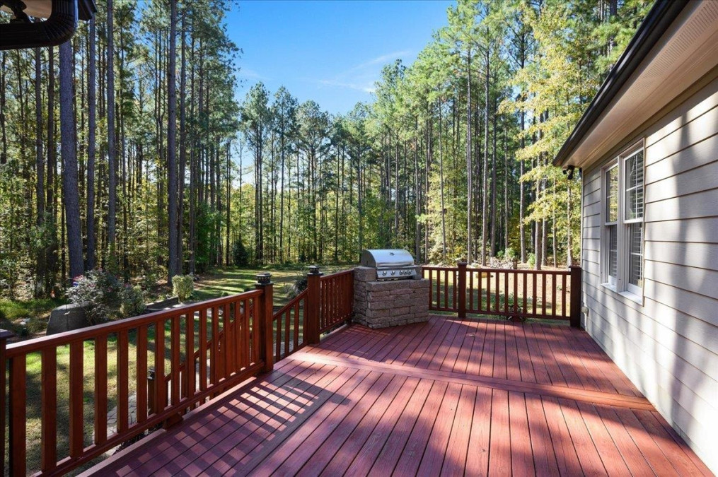 100 Rivers Edge Dr, Youngsville, NC 27596 Raleigh Realty