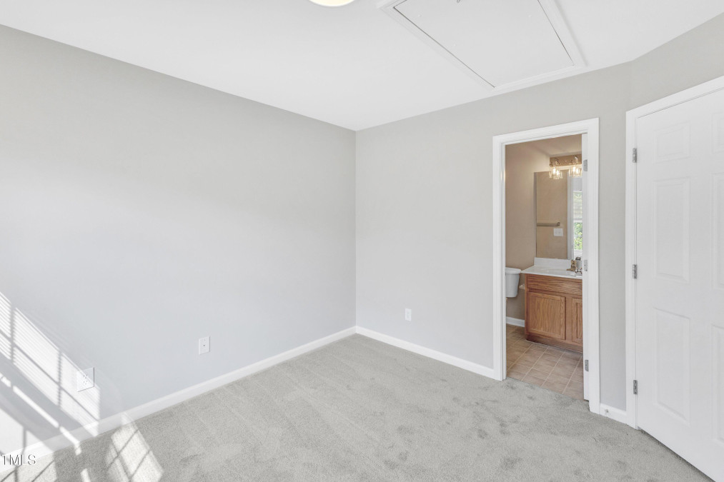 2705 Wyntercrest Ln Durham, NC 27713