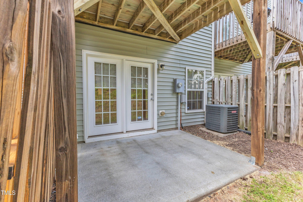2705 Wyntercrest Ln Durham, NC 27713