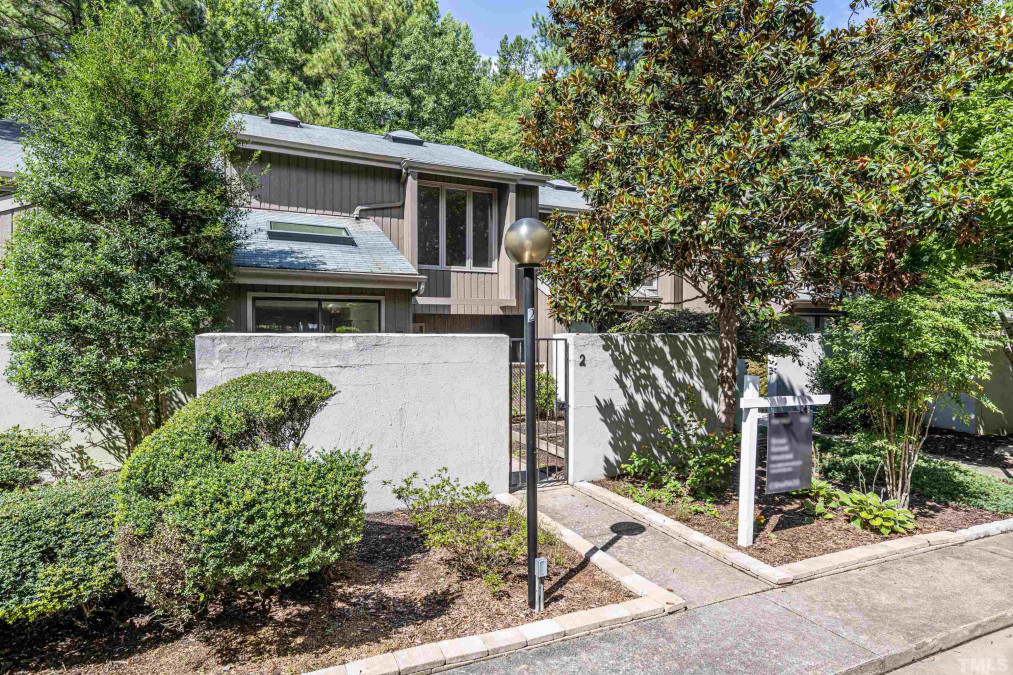 2 Tilbury Ct, Chapel Hill, NC 27517 Raleigh Realty