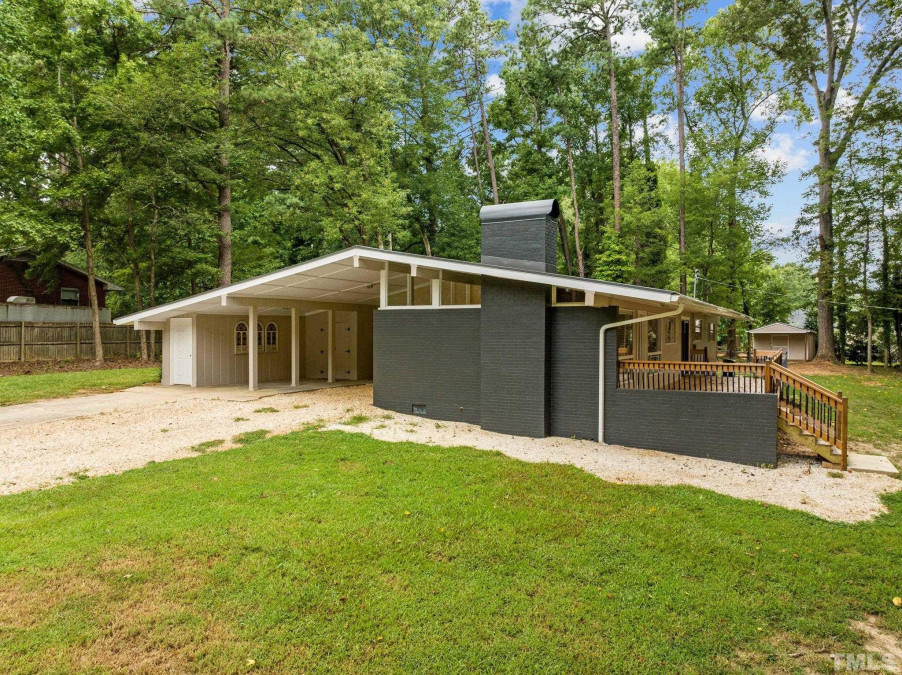 109 Woodland Dr Cary, NC 27513