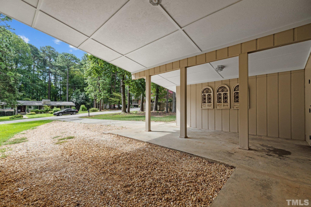 109 Woodland Dr Cary, NC 27513