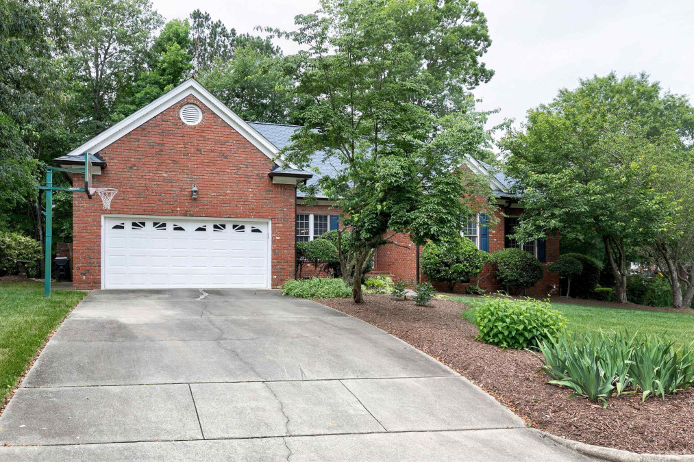 1709 Walden Meadow Dr, Apex, NC 27523 Raleigh Realty