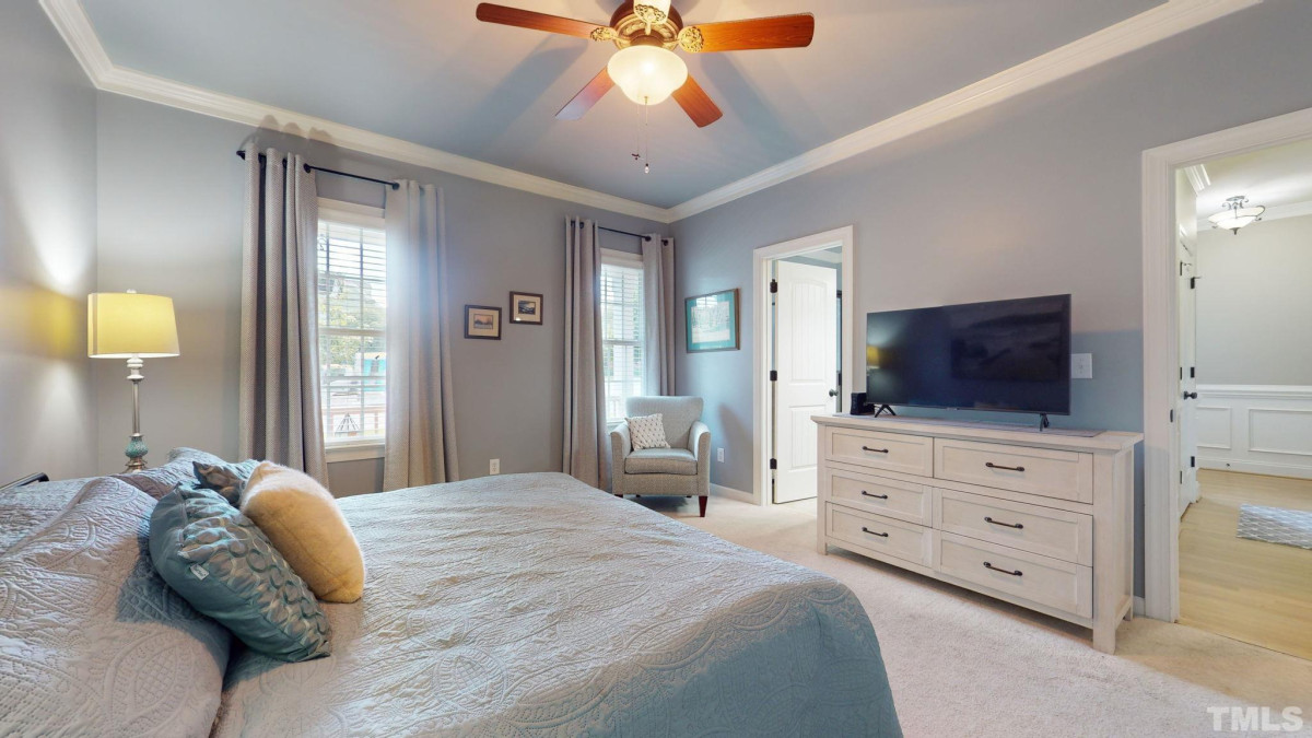 1301 Center St Apex, NC 27502