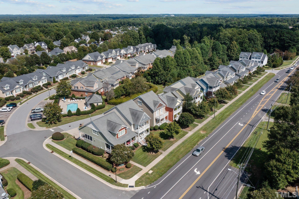 1301 Center St Apex, NC 27502