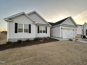 15 Jones Creek Ln Lillington, NC 27546