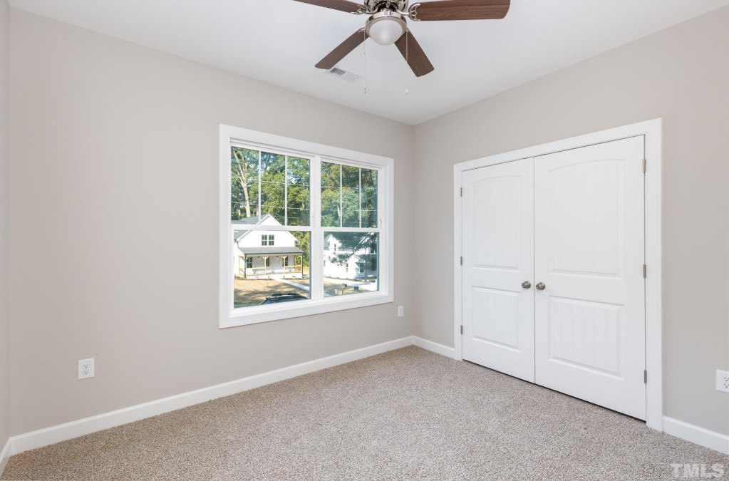 402 Matthews Cir Clayton, NC 27520