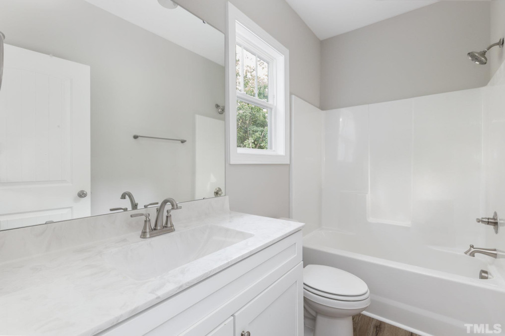 402 Matthews Cir Clayton, NC 27520