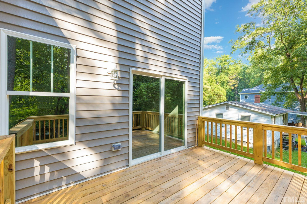 402 Matthews Cir Clayton, NC 27520