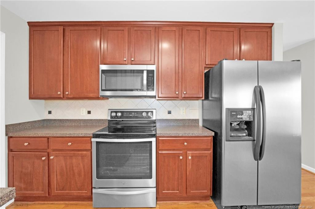 626 Thorncliff Dr Raeford, NC 28376