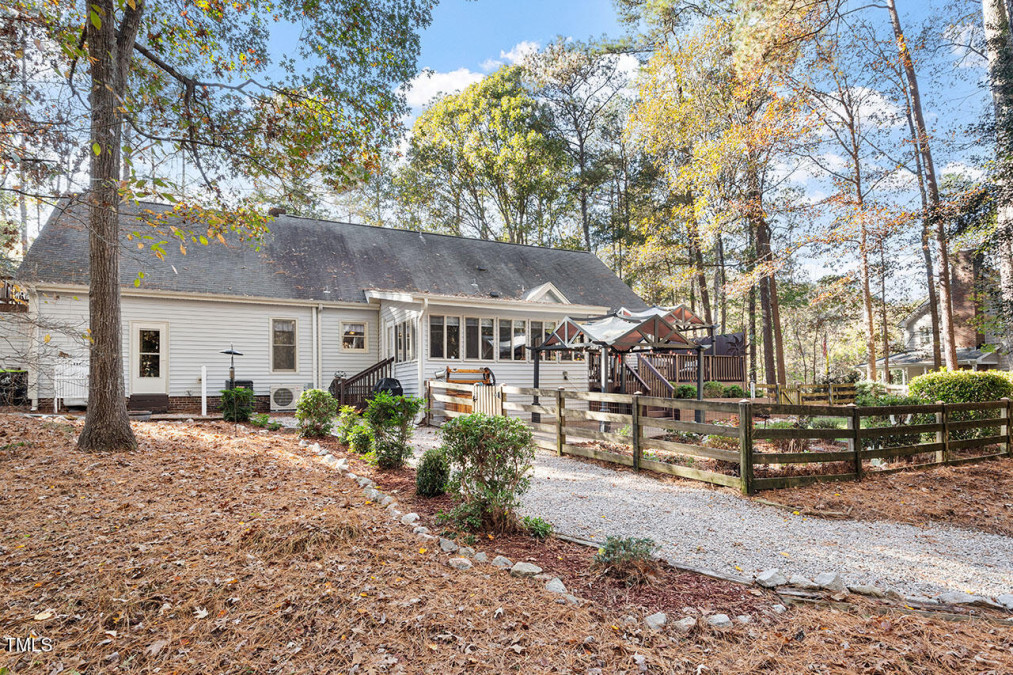 4516 Old Larkin Ct Wake Forest, NC 27587