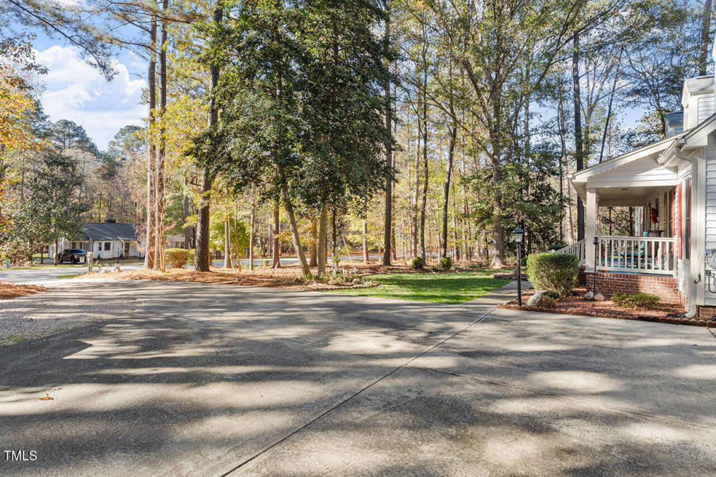 4516 Old Larkin Ct Wake Forest, NC 27587