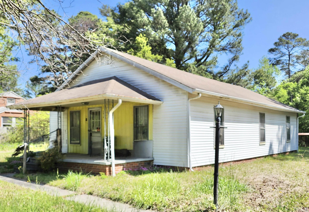 3610 Hawkins Ave, Sanford, NC 27330 Raleigh Realty