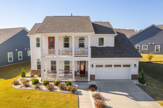 108 Crested Coral Dr Holly Springs, NC 27540