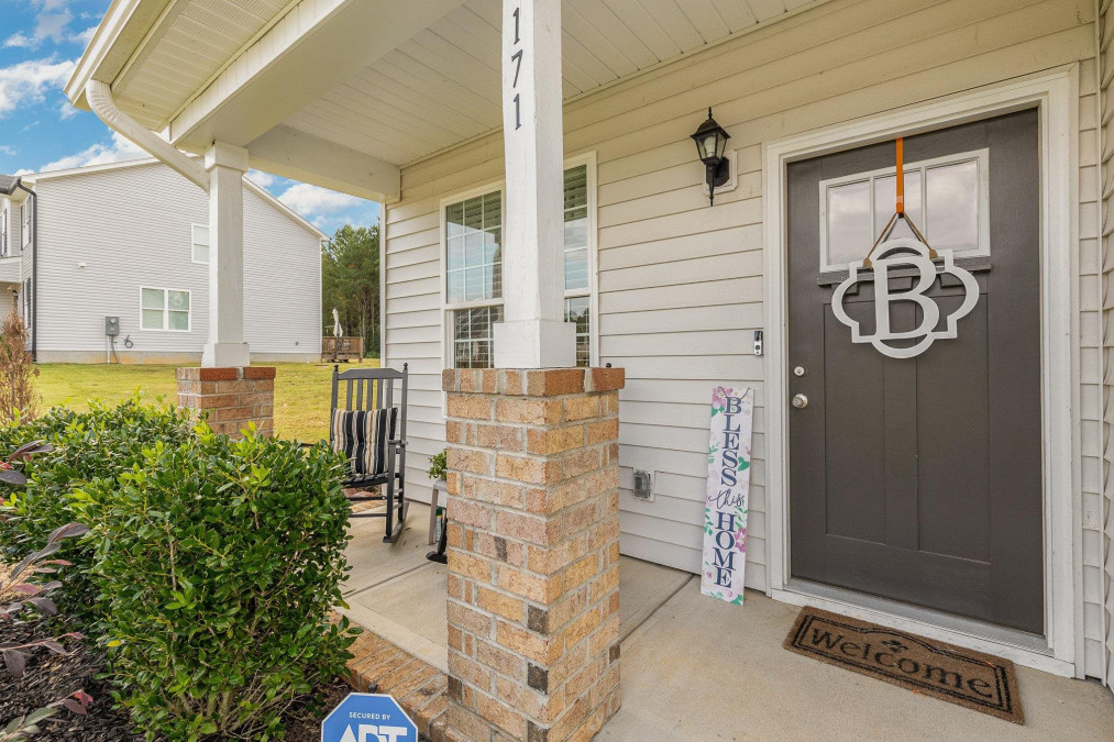 171 Damsel St Zebulon, NC 27597