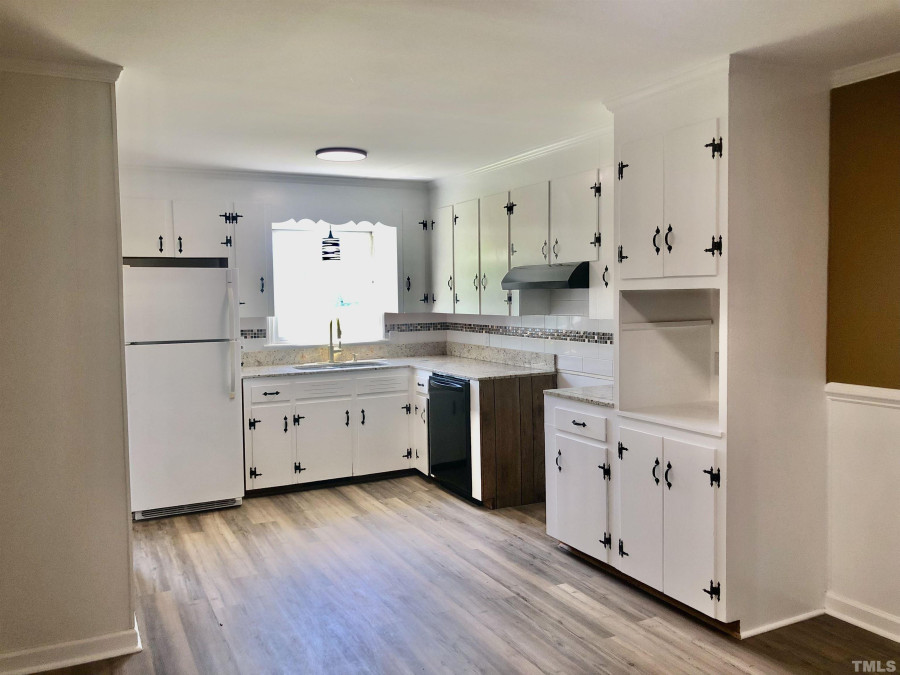 1840 Satterwhite Point Rd Henderson, NC 27537