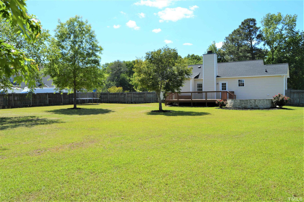 3143 Eric St Willow Springs, NC 27592