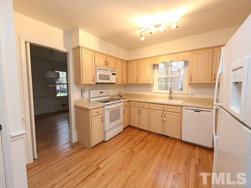 1009 Cedarhurst Dr, Raleigh, NC 27609 Raleigh Realty