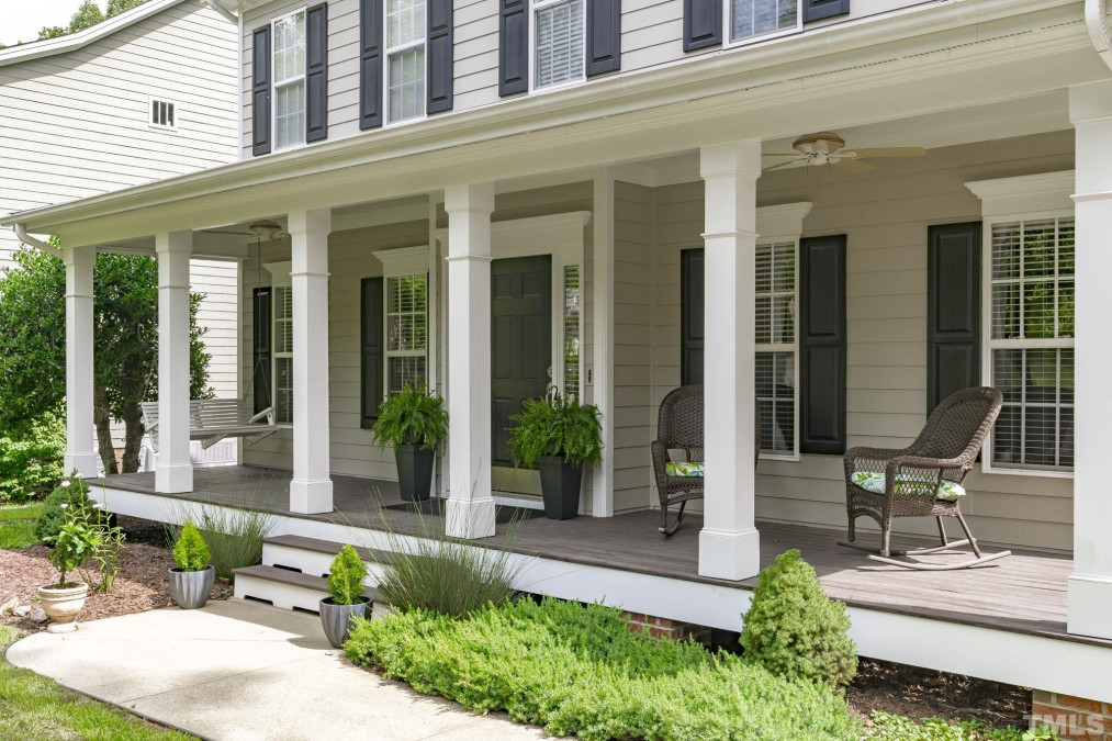 316 Sycamore Creek Dr, Holly Springs, NC 27540 Raleigh Realty