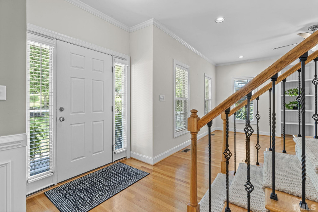 316 Sycamore Creek Dr, Holly Springs, NC 27540 Raleigh Realty